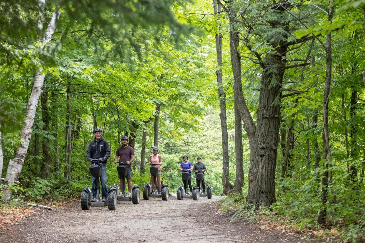 ההרים הכחולים Blue Mountain Resort Village Suites מראה חיצוני תמונה